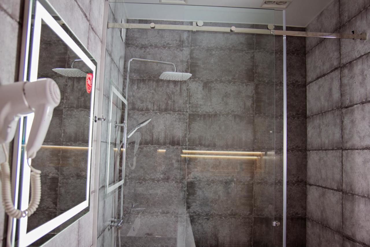 Отель Prestige Apartments Днепр-12