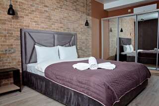 Отель Prestige Apartments Днепр Представительский люкс-1